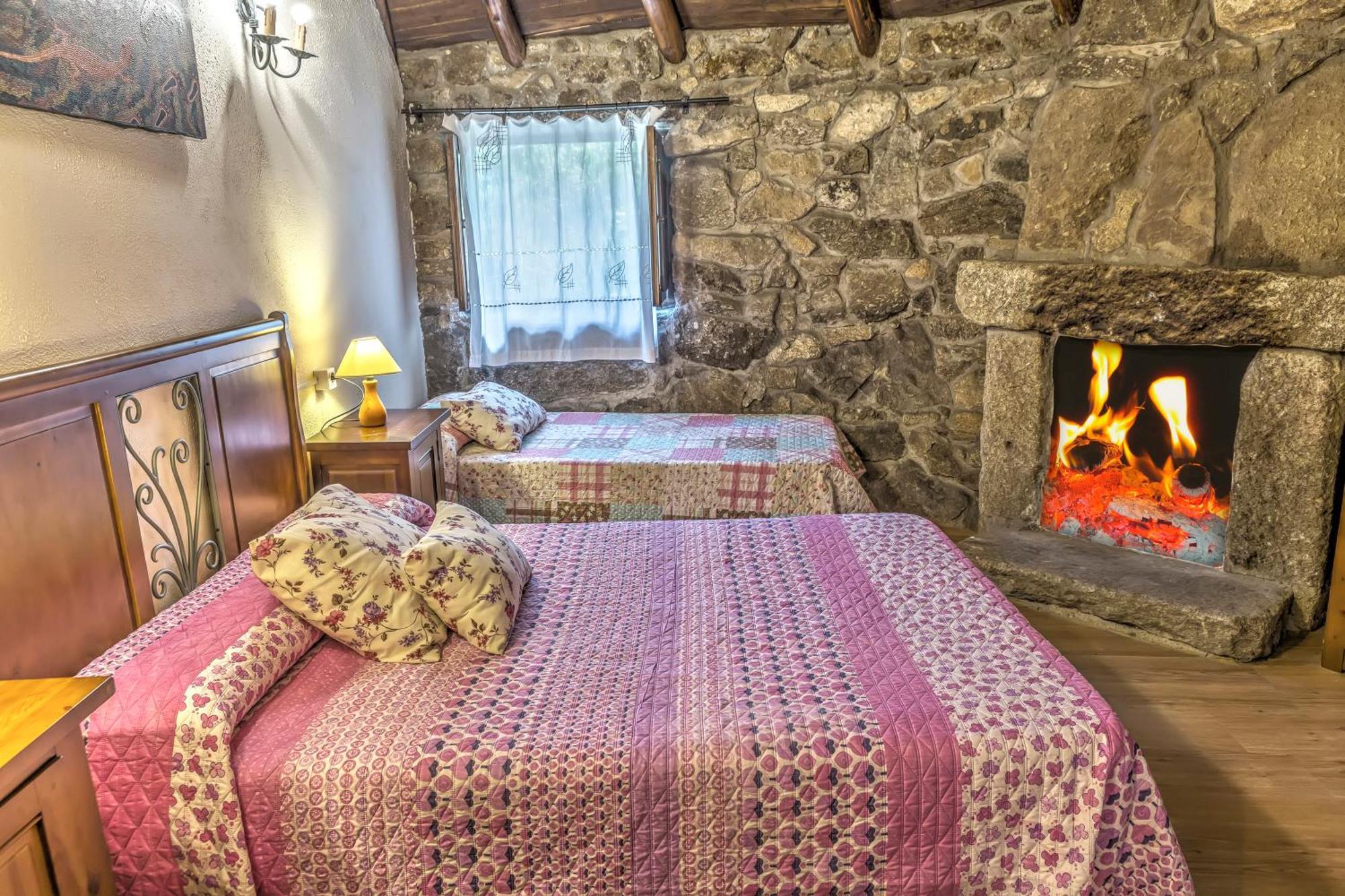באניוס דה מונטמאיור Chozos Rurales El Solitario מראה חיצוני תמונה